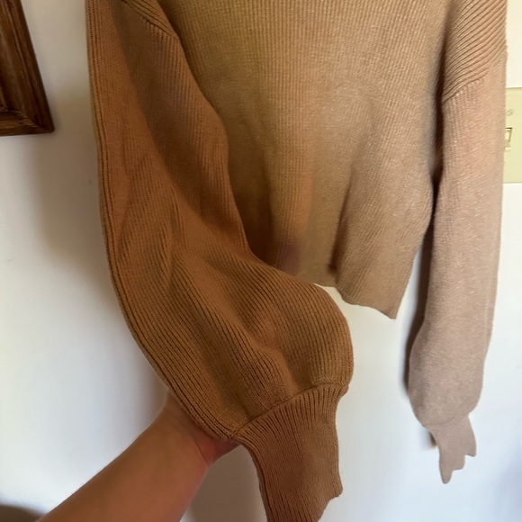 Basic Balloon Sleeve Sweater - Picture 2 of 4